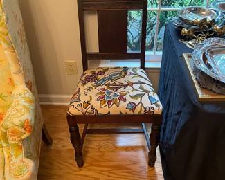 C110 - $40. Crewel Floral Upholstered Chair. Seat needs to be reattached. Measures 19" wide x 16" deep x 38" tall.