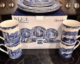 C83 - $60. Spode Blue Italian 12 Pc Set. 4 of each 10.5" dinner plate, 8" salad plate, 12oz mugs.