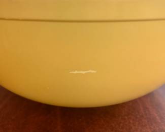 C134 - $30. Large 4 Qt. Yellow Pyrex Bowl in very good condition (scratch shown in photo)