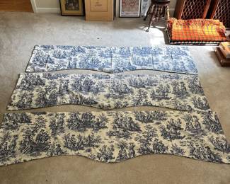 C122 - $75. Set of 3 Waverly Home Valance Curtains. No stains / signs of wear. Measures 77" long x 21" deep.