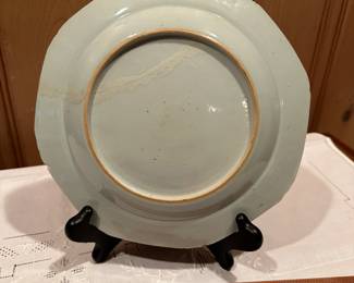 B110 - $10. Blue & White Plate - has been glued.