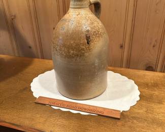 B32 - $50. E. Norton & Co. #2 Bennington VT. Beautiful Display Piece - does have significant crack at base.