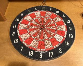 B114 - $30. Double Sided Vintage Dart Board. Regular & Baseball Darts.