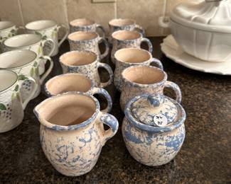 B117 - $20 Set. 8 Mugs + Cream & Sugar.