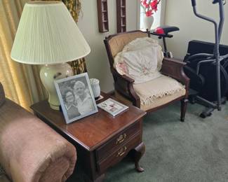 2 End Tables