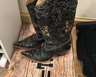 Cowboy Boots Size 9