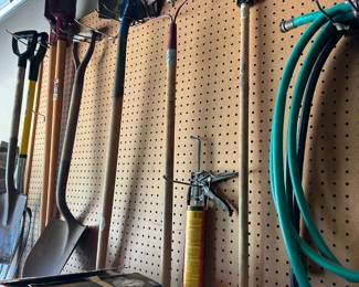 Shovels / Garden Tools