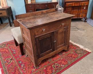 Washstand, rug