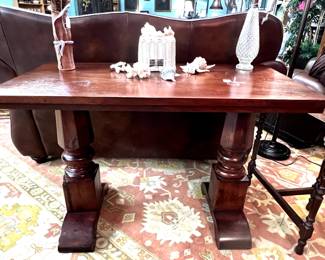 Nice library table