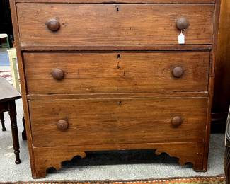 Three drawer chest
