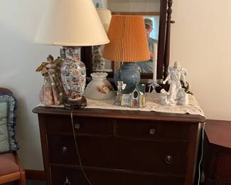 Vintage 4 Drawer Dresser