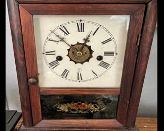 Vintage Cottage Mantle Clock