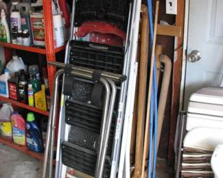 folding ladders