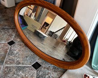 Wall mirror