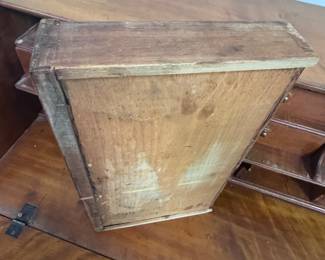 Grand Chamfered Drawers