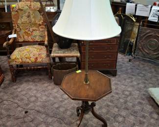 Fine floor lamp w/ mahogany base