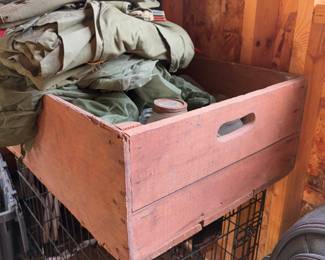 Wood crate