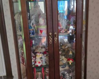 Curio cabinet