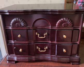 Jewelry box