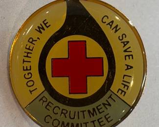 Vtg Red Cross pin