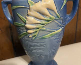 Roseville freesia vase, chip on lip