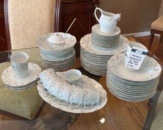 Premiere Briarwood 50 Piece China Set