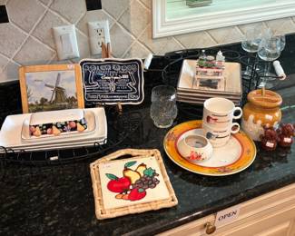 Decorative Plates, Glass Sets, Mugs