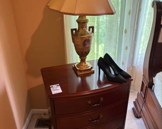 Ethan Allen Tall 4 Drawer Nightstand, Table Lamp