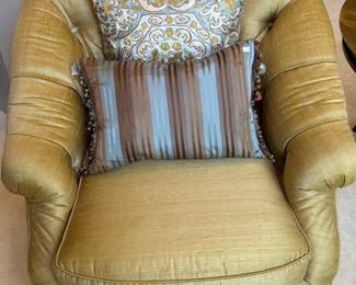 Sherrill Swivel Tub Chair (B)
