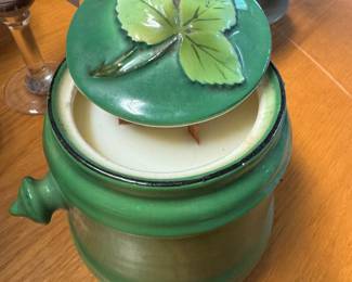 Crock of candle