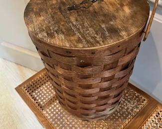 1920's basket with Peanuts logo on lid