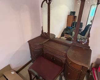 Antique Vanity very good condition with stool . Price 120.00