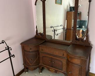 Antique Vanity price 120.00