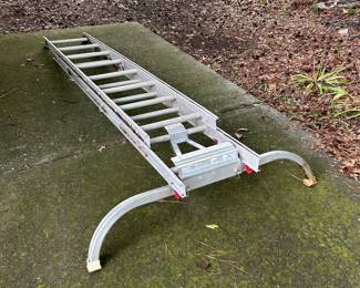 Extension Ladder very good condition 75