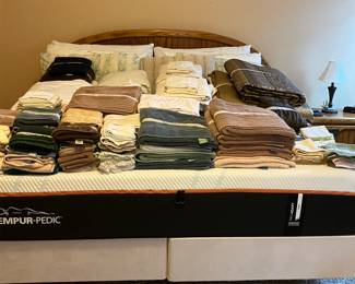 Linens, Nearly New Tempur-pedic
Mattress