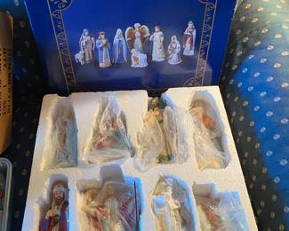 A Savior is Born Nativity Set/Box