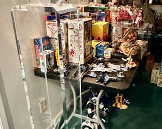 Plexi art stand