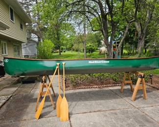 Photo 1 of 4
Mad River Canoe
