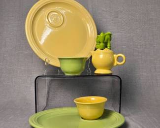 FIESTA 5PC Set Two Snack Welled Plate Boullion BowlsTeapot Cheese Knife Set, Sunflower Chartreuse