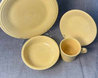 FIESTA 4PC Dinner Plate Set With Bowl Mug, Pale Yellow