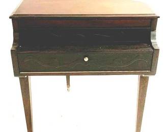 9746 - Phon O Grand Baby Grand Shape Phonograph 35x32x33