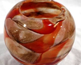 7141 - Art Glass Vase 5" x 6"