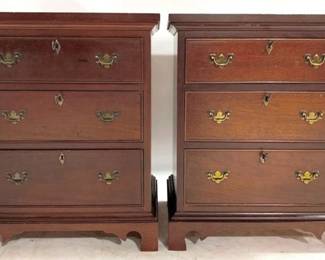 1004 - Pair Craftique 3 Drawer Stands with 5 keys 22 x 27 x 14