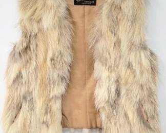 8106 - Buffalo Bill Fur Salon - Vintage Fur Vest sz: M-L (unmarked)