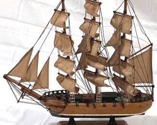 2406 - Fragata Model Ship 13 x 13
