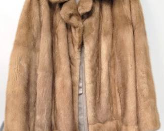 8107 - Jordan's Furs - Vintage Fur Coat sz: M-L (unmarked)