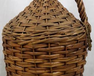 1052 - Wicker Covered Wine Bottle 19"