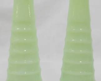 100 - Pr Jadeite Vases 6.5", uranium glass