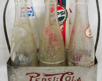 1030 - Vintage Pepsi Holder with 6 Bottles