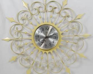 132 - Vintage Metal Elgin Starburst Clock 25" You are buying a used as-is electric/electronic item. We do not guarantee all components are present, and if it is not expressly stated, it is untested.